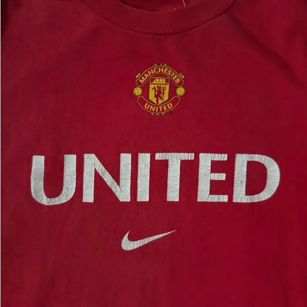 2000's Vintage Manchester United Nike Red T-Shirt -S